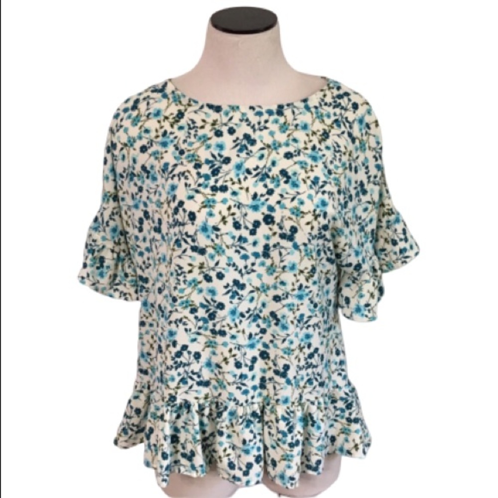 Red Lolly Floral Ruffle Detail Top✨Size: Small